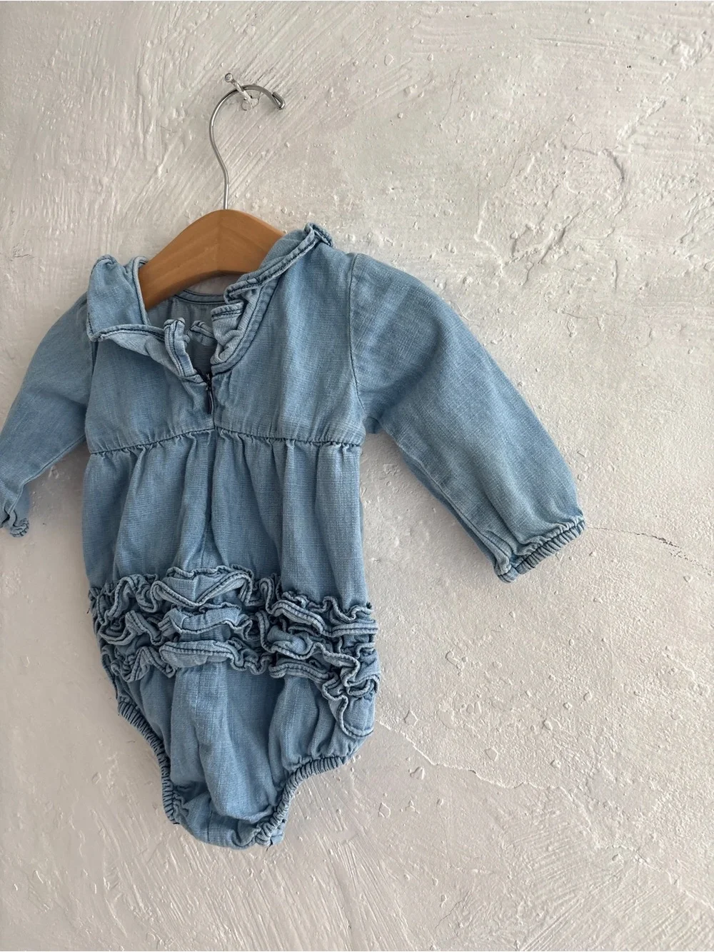 Ruffle butts 100% cotton bodysuit
